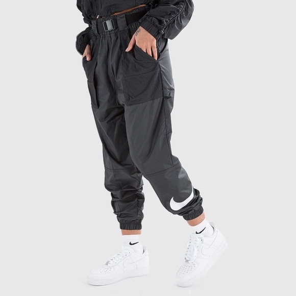 Nike sportswear belted swoosh jogger windbreaker pants XL black CJ3776-010 - Picture 3 of 8